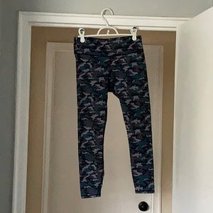 Camp Fabletics leggings